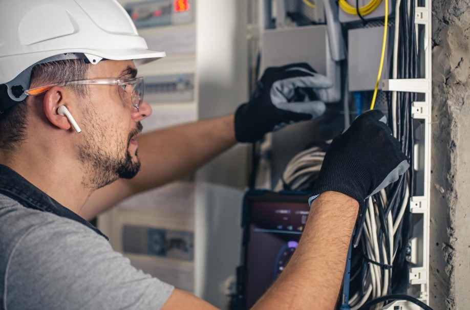 Furnace-Technician