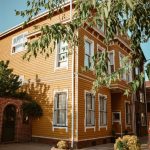 keep-your-house-cool-without-AC-thehomesinfo